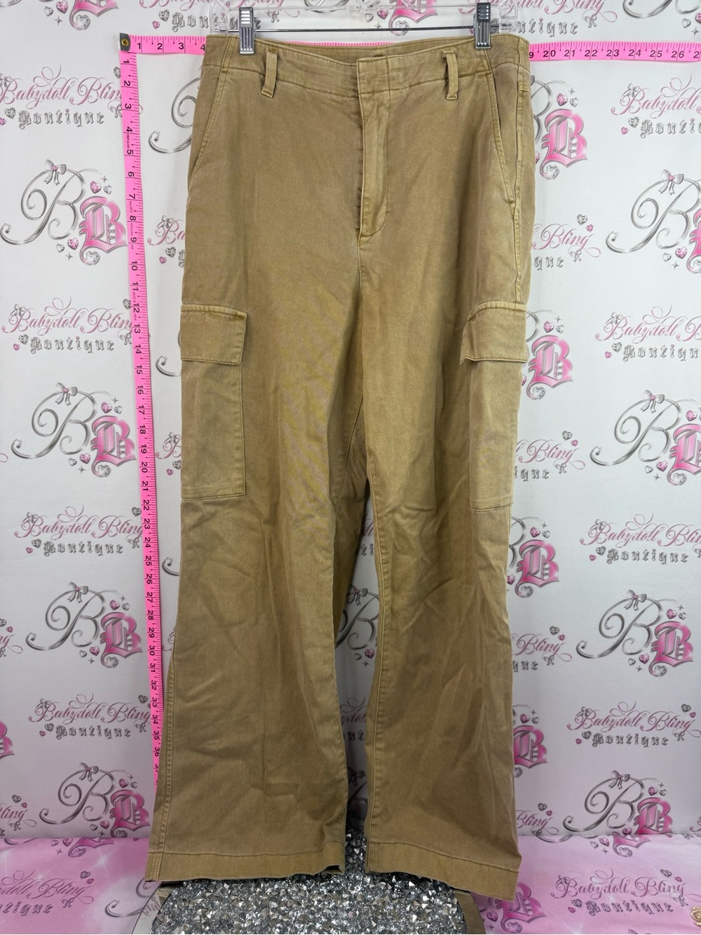 GAP pants cargo style brown tan Cargo Pants in Khaki wide leg